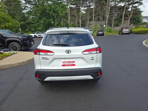 2025 Toyota Corolla Cross LE