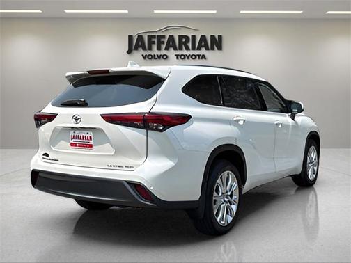 2021 Toyota Highlander Limited