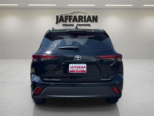 2025 Toyota Highlander XLE
