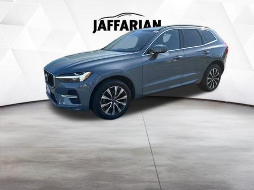 Thunder Grey Metallic 2023 Volvo XC60 B5 Core