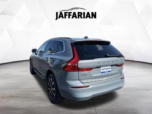 Thunder Grey Metallic 2023 Volvo XC60 B5 Core