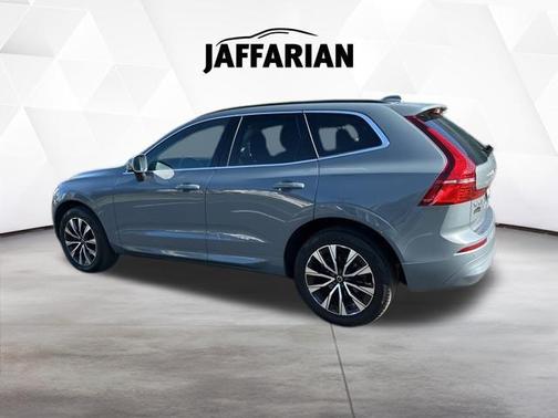 Thunder Grey Metallic 2023 Volvo XC60 B5 Core