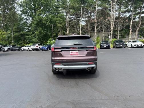 2024 GMC Acadia AWD Elevation
