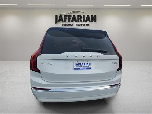 2025 Volvo XC90 Plug-In Hybrid T8 Ultra 7-Seater
