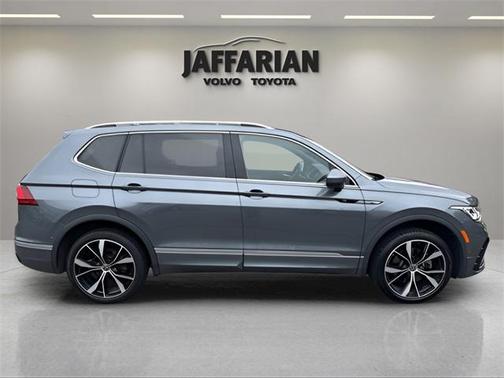 2022 Volkswagen Tiguan 2.0T SEL R-Line 4MOTION