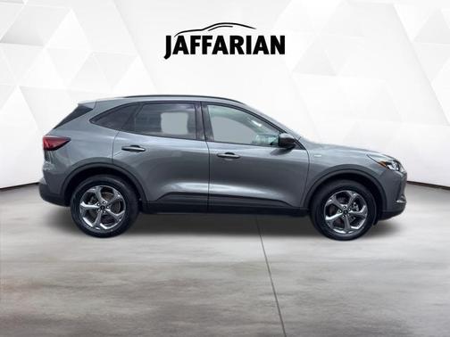 Carbonized Gray Metallic 2025 Ford Escape ST-Line Select