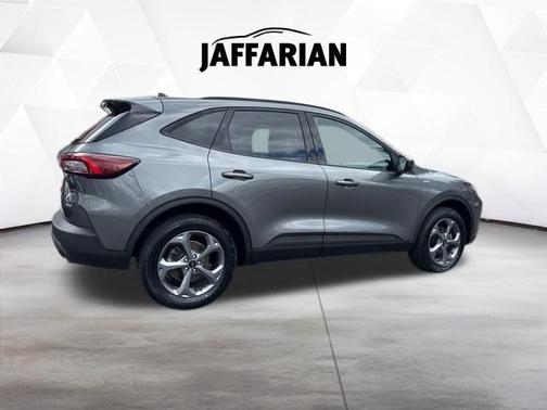 Carbonized Gray Metallic 2025 Ford Escape ST-Line Select