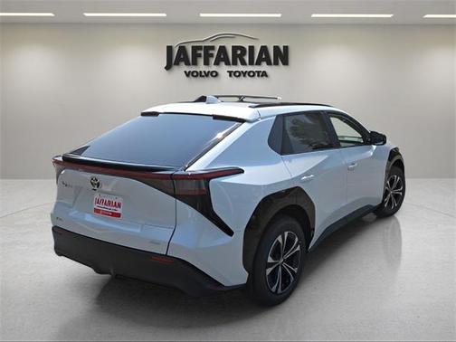 2025 Toyota bZ4X XLE