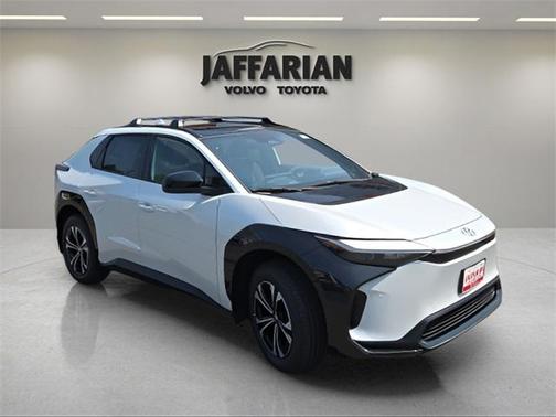 2025 Toyota bZ4X XLE