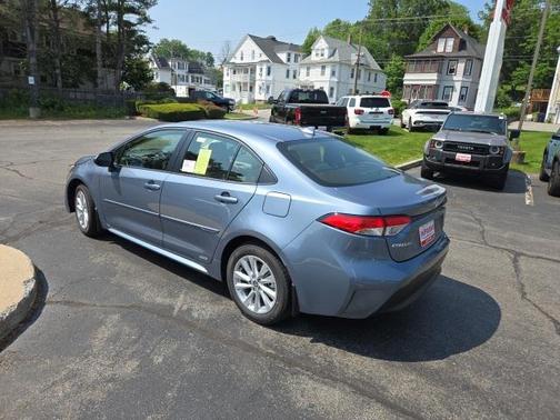 2025 Toyota Corolla Hybrid LE