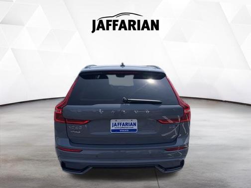 Thunder Grey Metallic 2024 Volvo XC60 B5 Plus Dark Theme