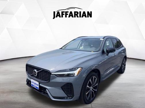Thunder Grey Metallic 2024 Volvo XC60 B5 Plus Dark Theme