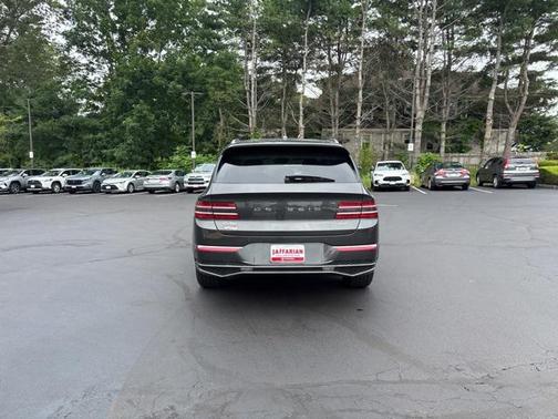 2025 Genesis GV80 2.5T