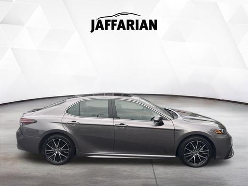 Predawn Gray Mica 2024 Toyota Camry SE