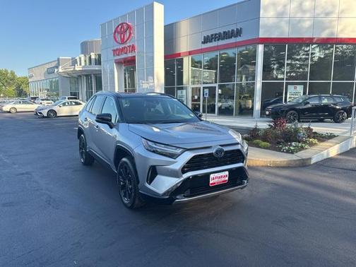 2023 Toyota RAV4 Hybrid SE
