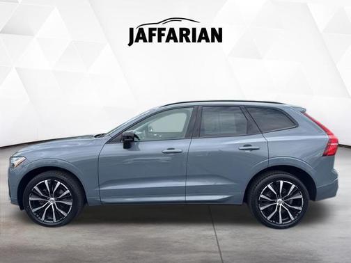 Thunder Grey Metallic 2024 Volvo XC60 B5 Plus Dark Theme