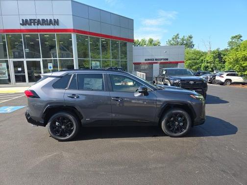 2025 Toyota RAV4 Hybrid SE