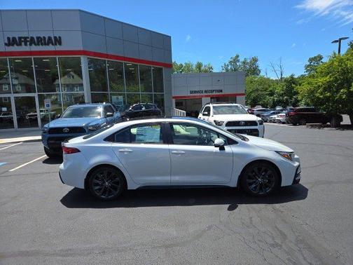 2025 Toyota Corolla XSE