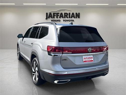 2024 Volkswagen Atlas 2.0T SE w/Technology 4MOTION