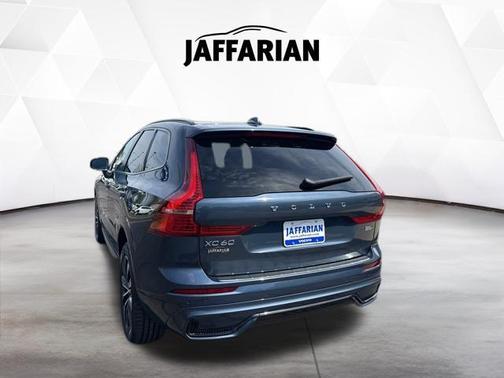 Denim Blue Metallic 2024 Volvo XC60 B5 Plus Dark Theme