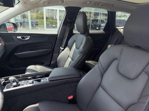 Denim Blue Metallic 2024 Volvo XC60 B5 Plus Dark Theme