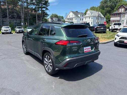 2023 Toyota Corolla Cross XLE