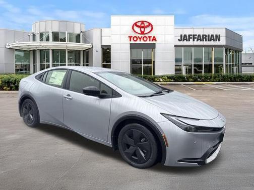 Cutting Edge 2026 Toyota Prius Plug-In Hybrid SE