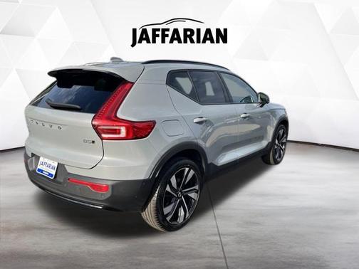 Gray Metallic 2024 Volvo XC40 B5 Plus Dark Theme