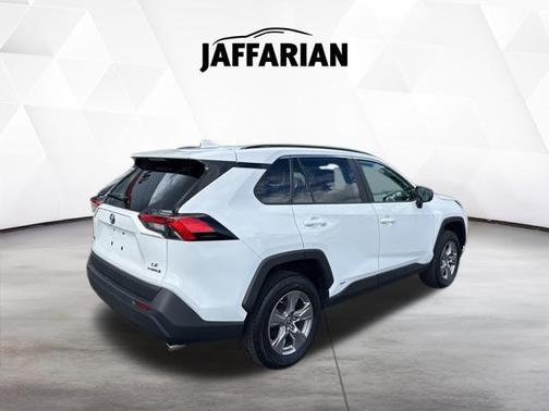 Ice Cap 2024 Toyota RAV4 Hybrid LE