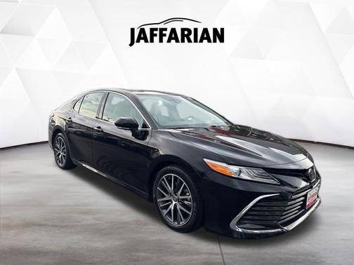 Midnight Black Metallic 2024 Toyota Camry XLE