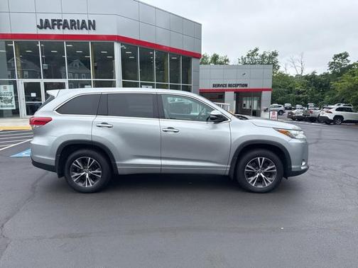 2017 Toyota Highlander LE
