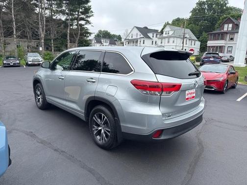 2017 Toyota Highlander LE