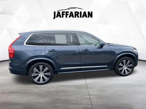 Denim Blue Metallic 2025 Volvo XC90 Plug-In Hybrid T8 Plus