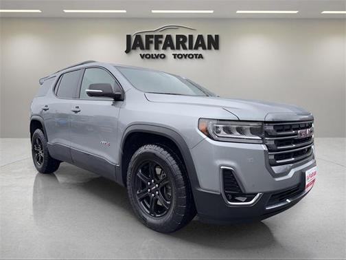 2023 GMC Acadia AWD AT4