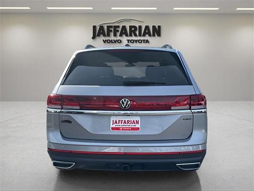 2024 Volkswagen Atlas 2.0T SE w/Technology 4MOTION