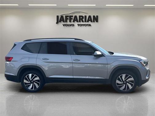 2024 Volkswagen Atlas 2.0T SE w/Technology 4MOTION