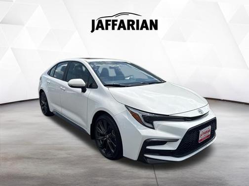 Ice Cap 2025 Toyota Corolla SE