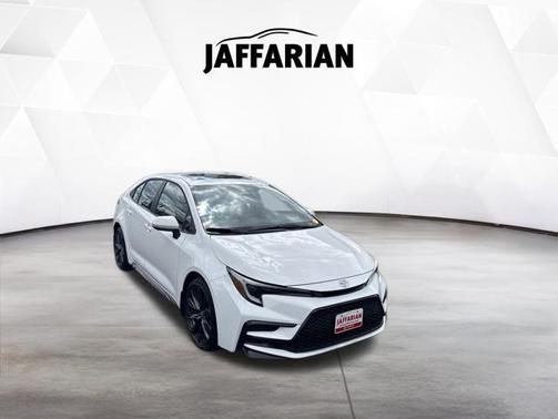 Ice Cap 2025 Toyota Corolla SE