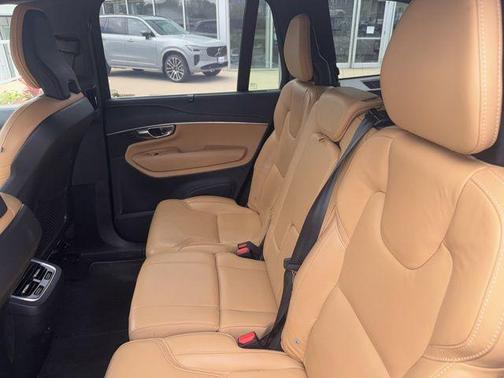 Onyx Black Metallic 2023 Volvo XC90 B6 Ultimate 7-Seater