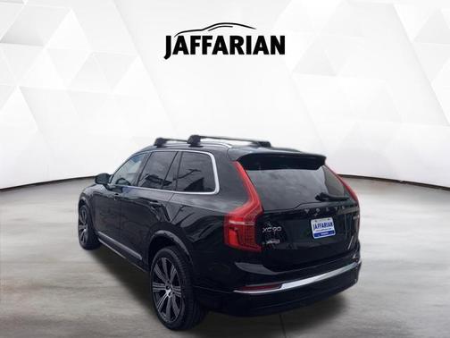 Onyx Black Metallic 2023 Volvo XC90 B6 Ultimate 7-Seater