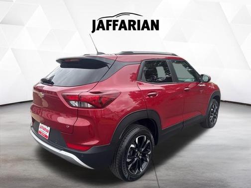 Scarlet Red Metallic 2021 Chevrolet Trailblazer LT