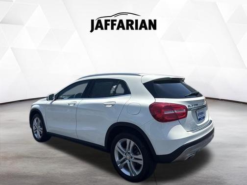 Cirrus White 2017 Mercedes-Benz GLA 250 4MATIC
