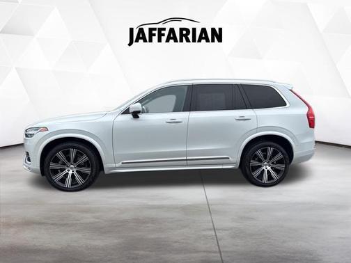 Crystal White Metallic 2023 Volvo XC90 B6 Ultimate 6-Seater
