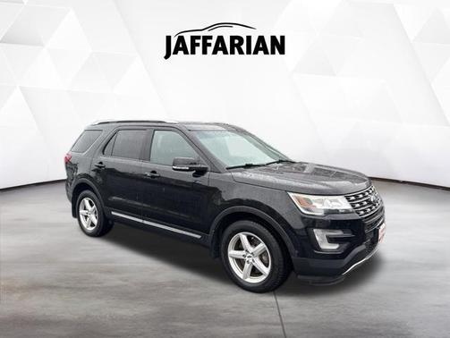 Shadow Black 2016 Ford Explorer XLT