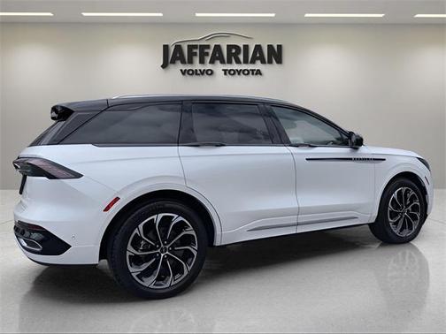 2024 Lincoln Nautilus Reserve