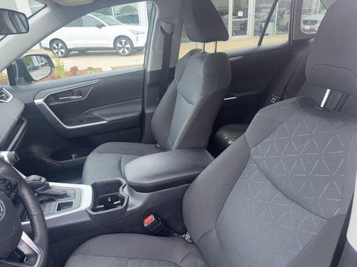 Magnetic Gray Metallic 2024 Toyota RAV4 XLE