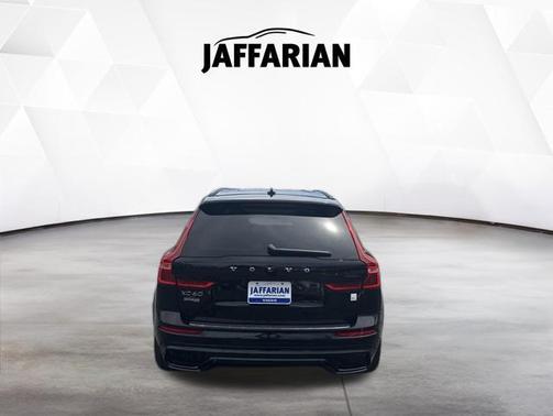 Onyx Black Metallic 2024 Volvo XC60 Recharge Plug-In Hybrid T8 Polestar