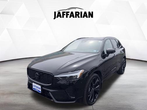 Onyx Black Metallic 2024 Volvo XC60 Recharge Plug-In Hybrid T8 Ultimate Black Edition