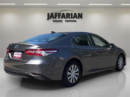 2019 Toyota Camry Hybrid LE