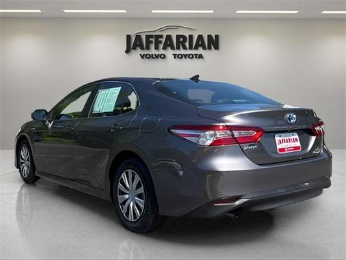 2019 Toyota Camry Hybrid LE